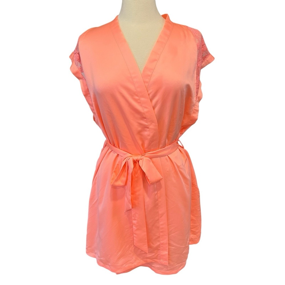 Victoria's Secret Lightweight Satin Robe Coral Lace Short Sleeve Size Large NWT